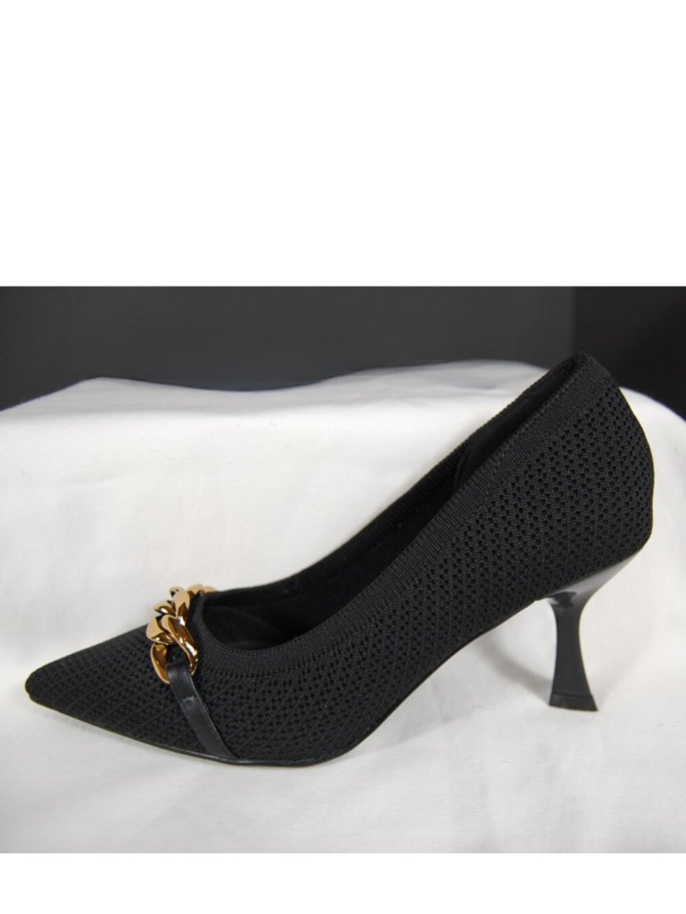 Newbella Black Knit Pumps Gold Chain Detail Pointed Toe Heels Size 6.5 New